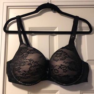 NWOT Victoria’s Secret push-up bra